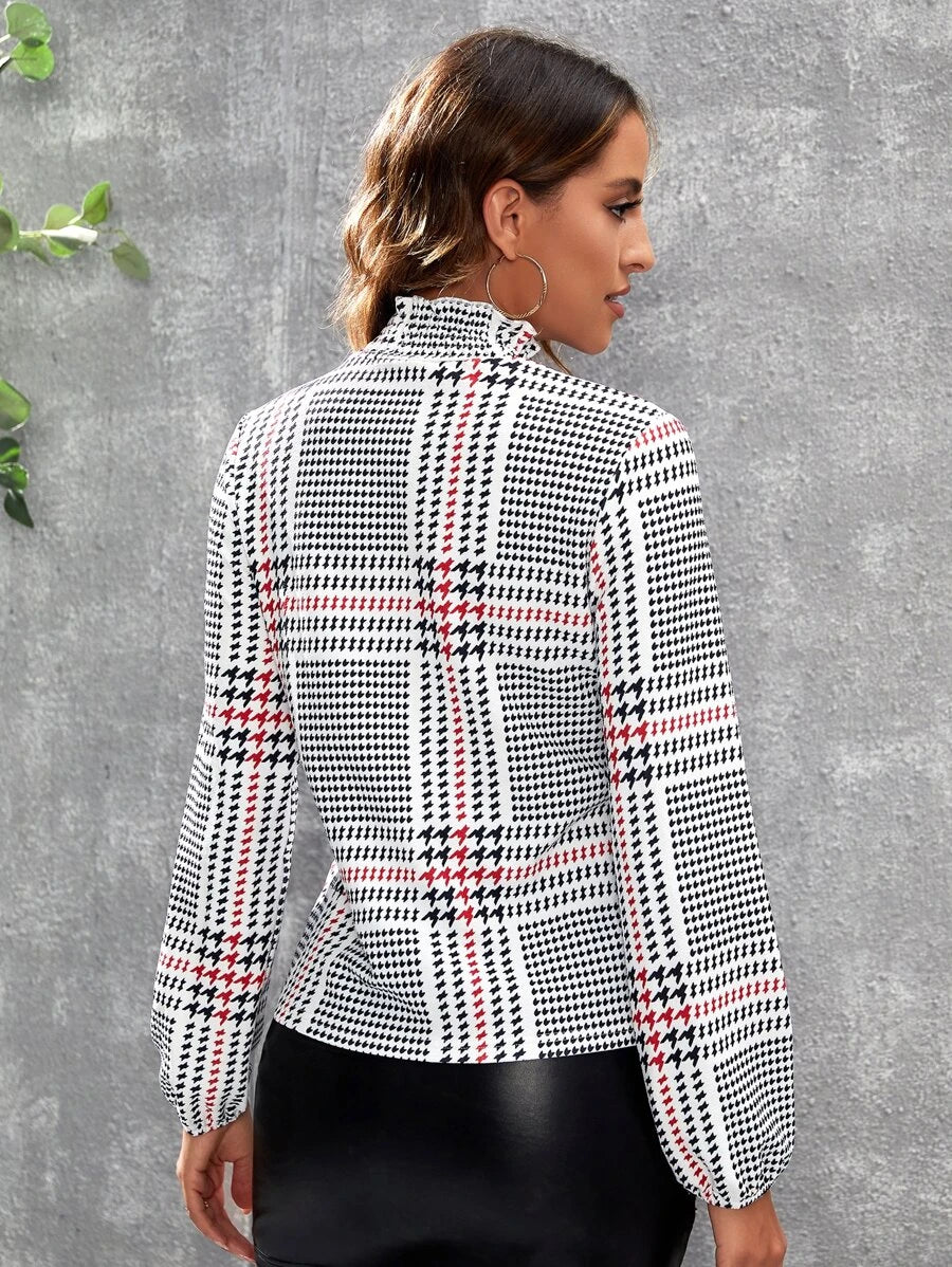 Shirred Mock Neck Houndstooth Print Tee