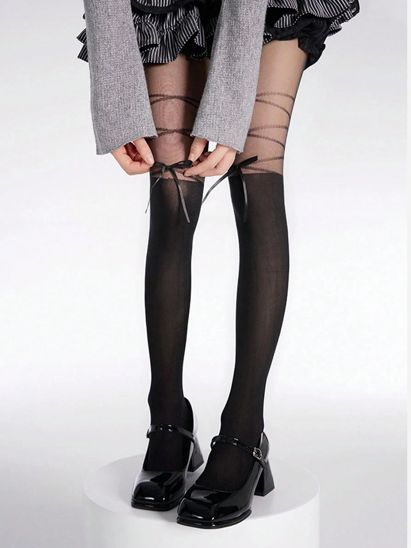 1pc Butterfly Decor Lolita Ultra-Thin Sexy Colorblock Pantyhose