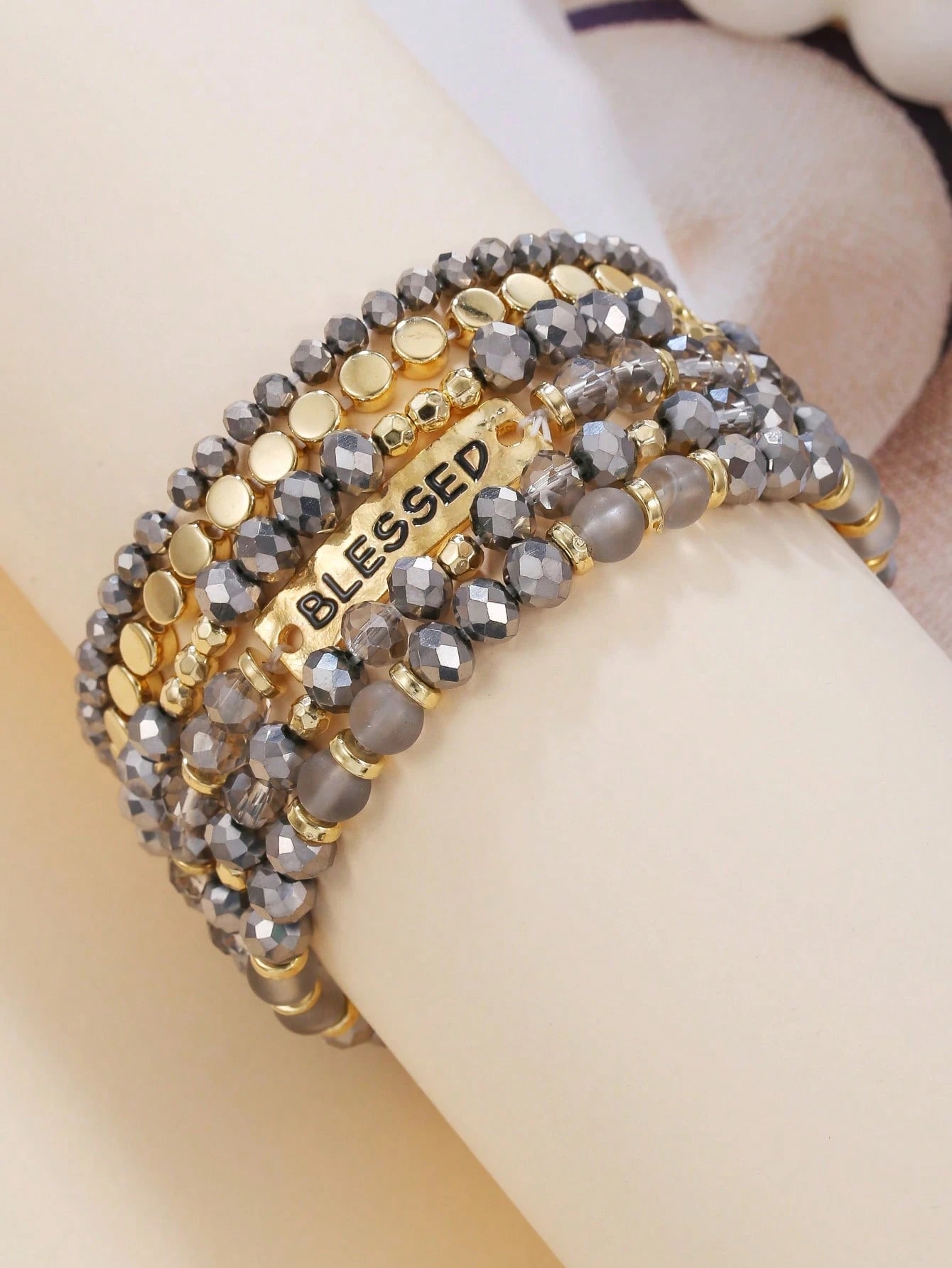 6pcs/Set Bohemian Style Acrylic Beaded Pendant Multilayer Elastic Bracelets