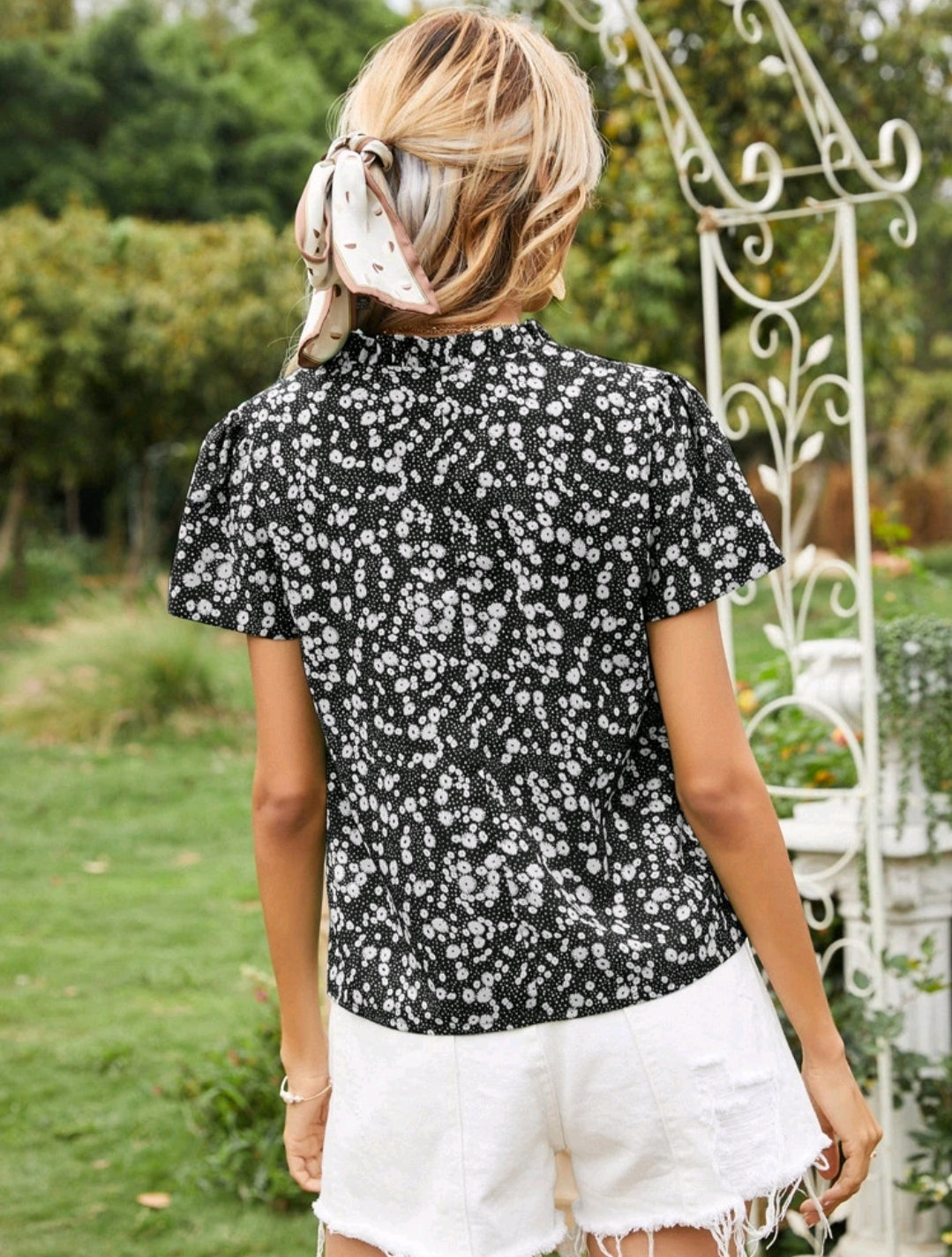 Ditsy Floral Notch Neck Blouse