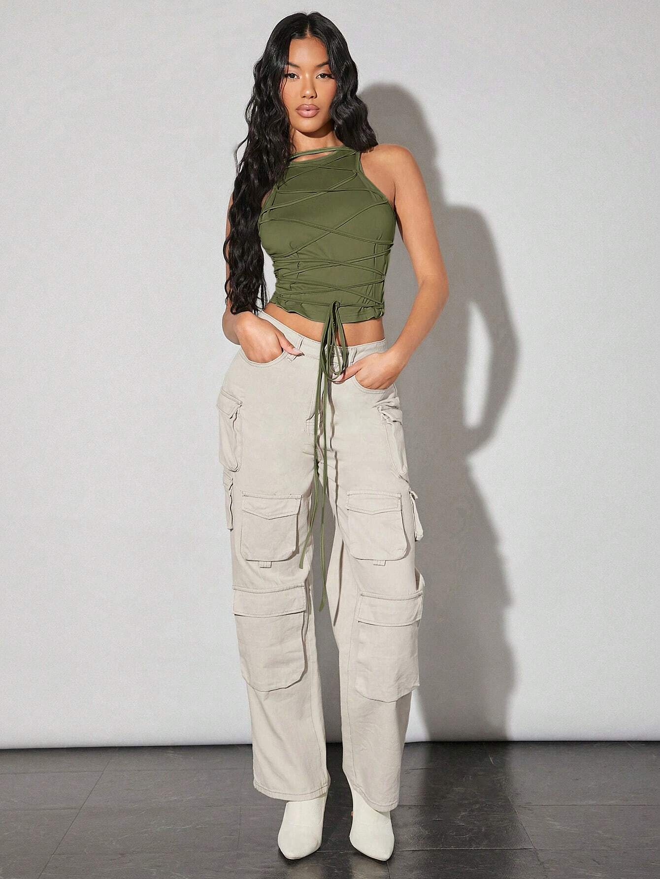 SHEIN BAE Solid Color Tight-Fitting Camisole Top With Straps