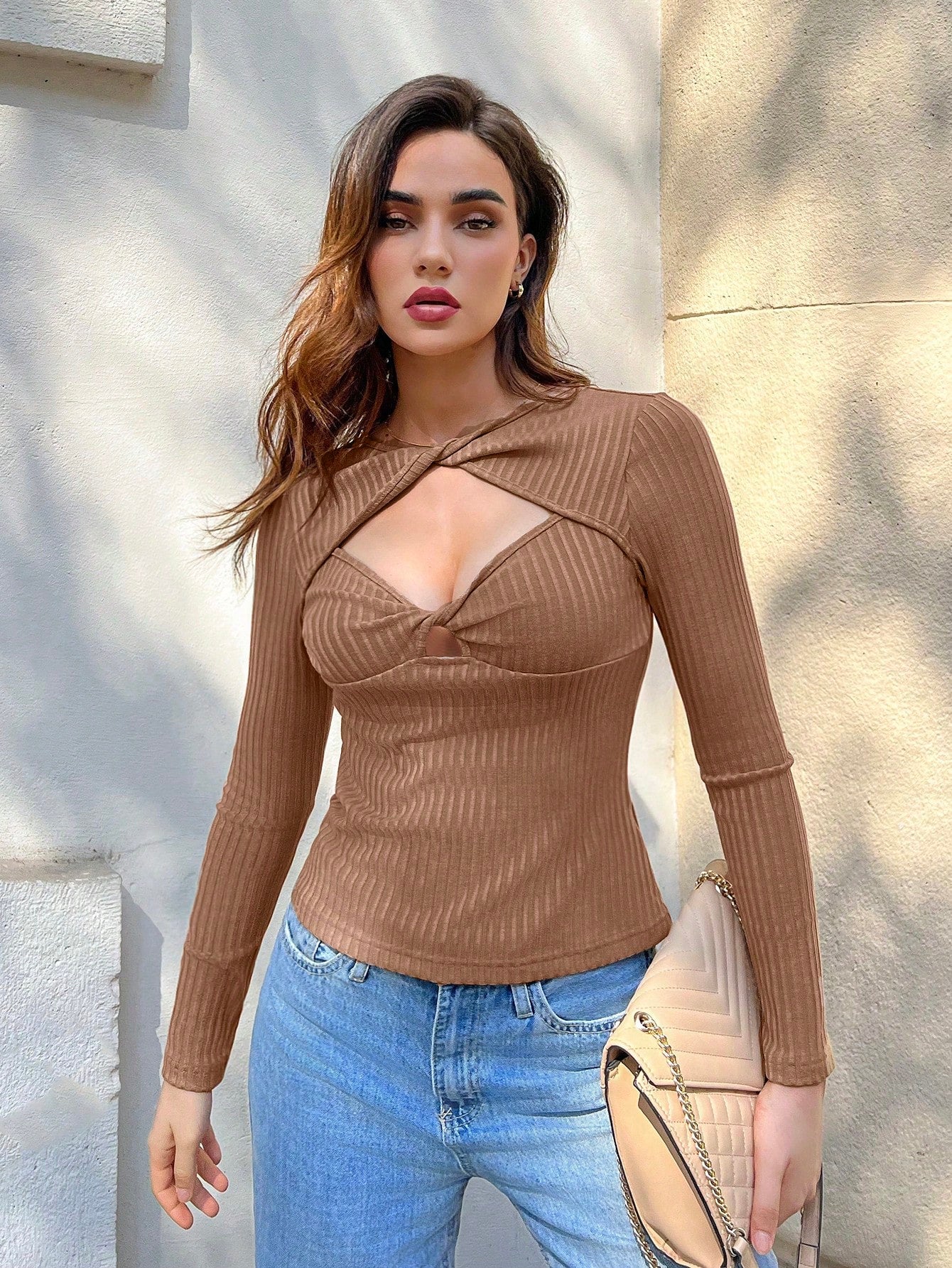 SHEIN Privé Twist Front Cut Out Front Rib-knit Tee