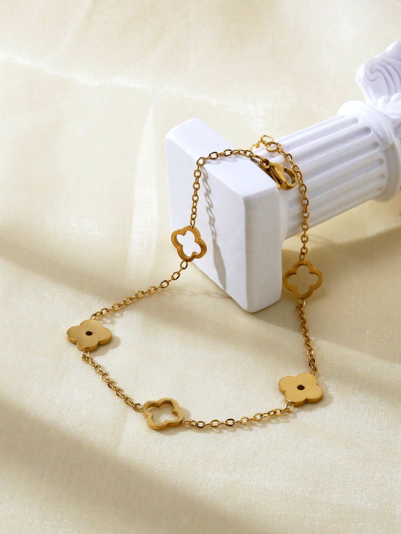 TONSI 1pc Elegant Stainless Steel 18k Gold Plated Clover Anklet