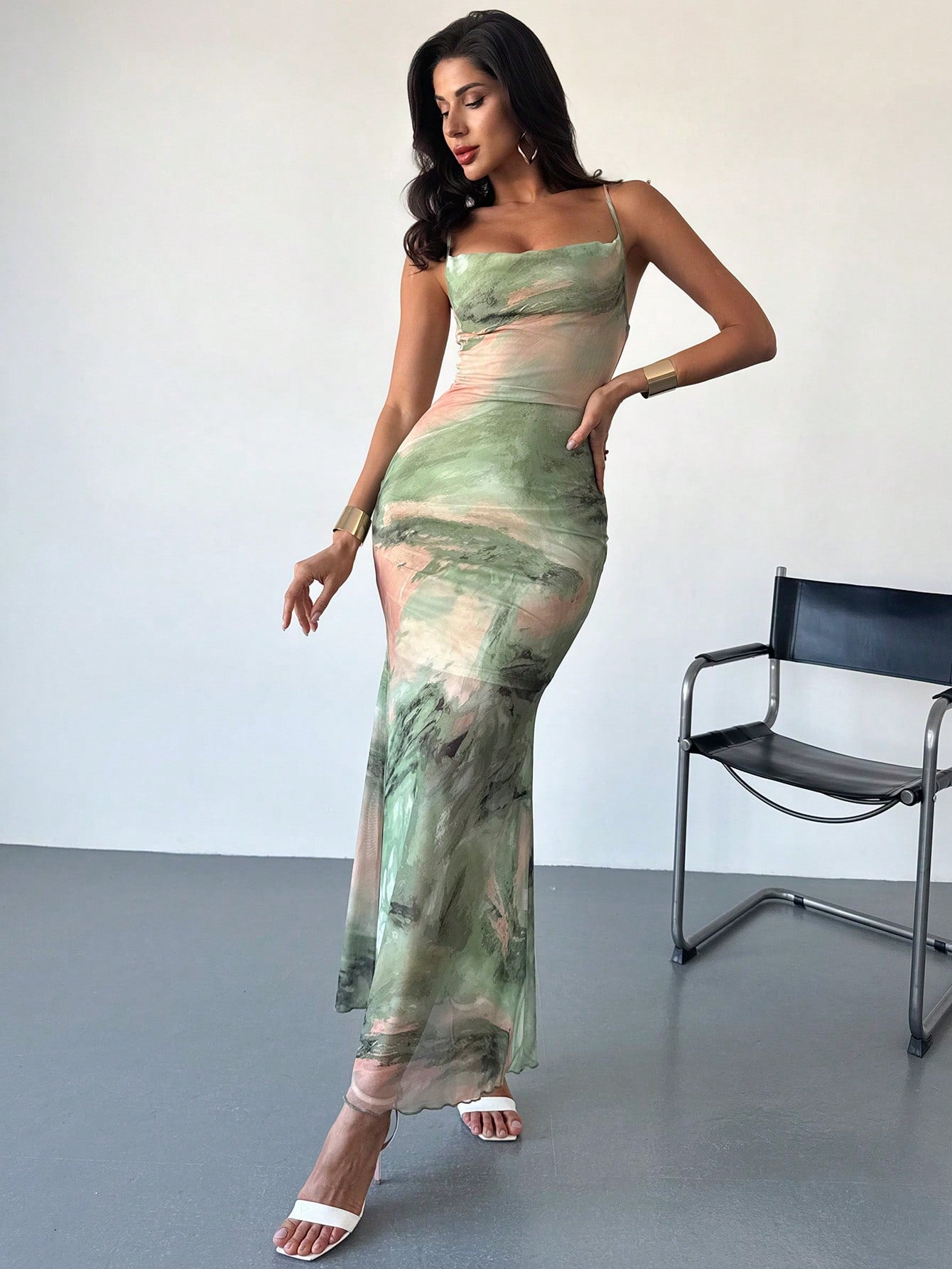 Women's Elegant Minimalist Delicate Romantic Fashion Saint Patrick's Draped Neck Abstract Green Floral Print Bodycon Dress